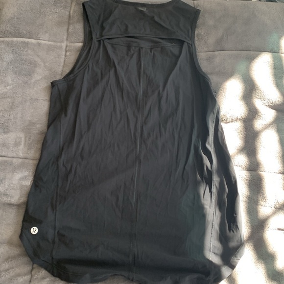 Brand new lululemon sculpt tank - Picture 2 of 3
